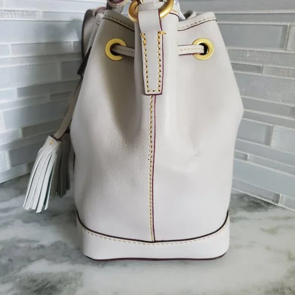 NWT - SET Dooney & Bourke Florentine Small Drawstring & Lg Zip Wristlet Ecru - Picture 4 of 16